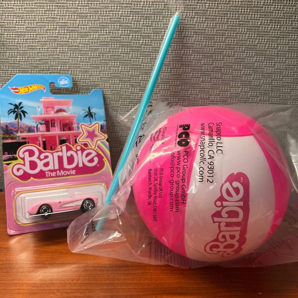 Barbie The Movie Beach Ball Cup, Blue Straw & Barbie Hot Wheels Corvette